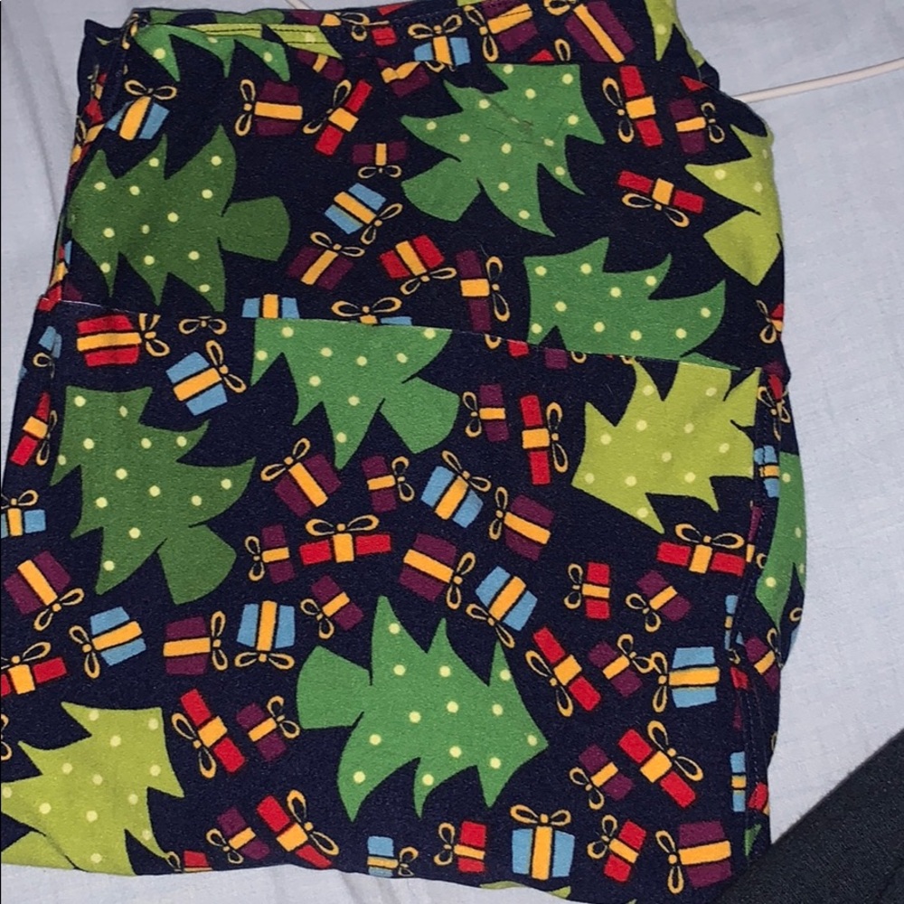 LULAROE leggings in great condition